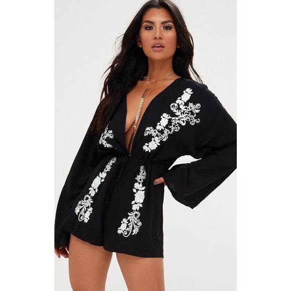 PrettyLittleThing Pants - PRETTYLITTLETHING Black Embroidered Plunge Neck Long Sleeve Shorts Romper Size 8
